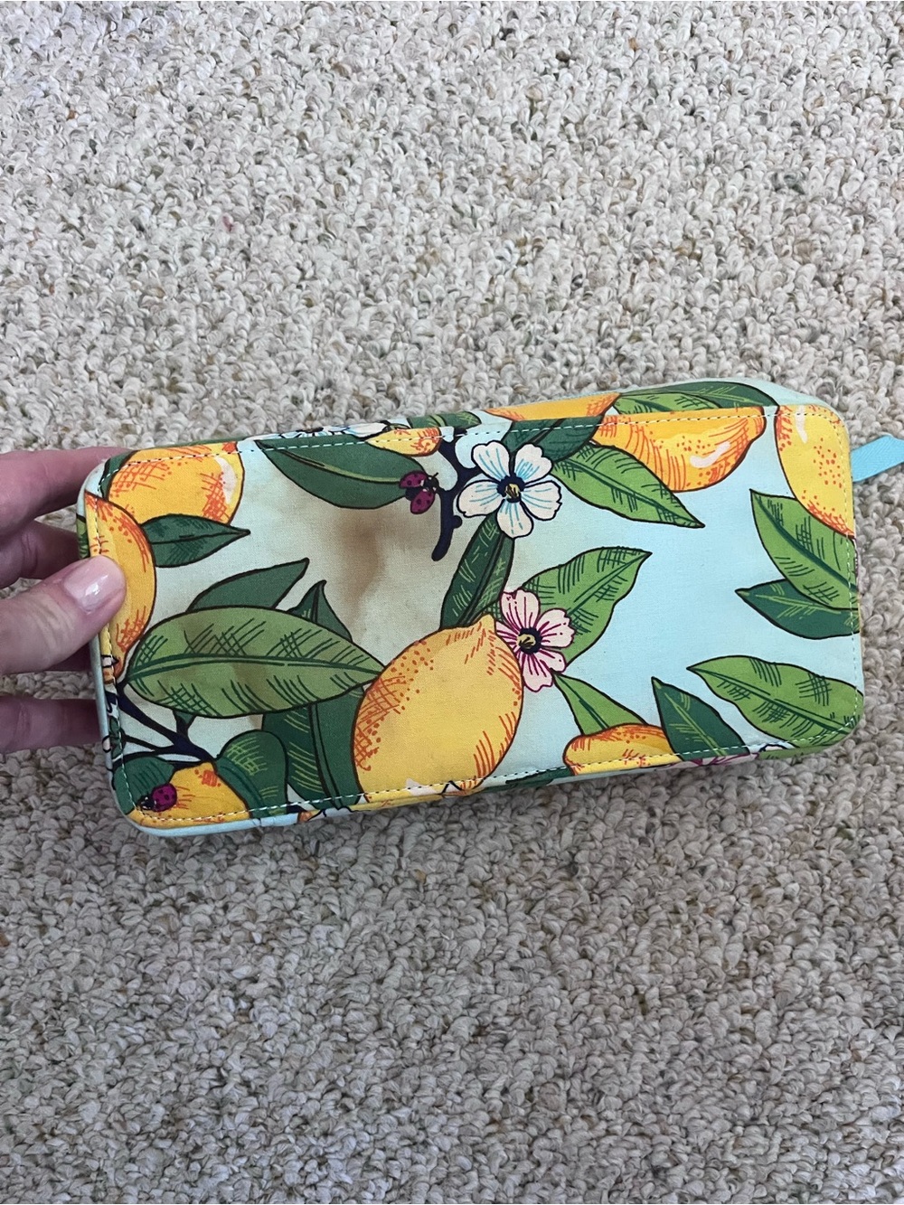 🌼VERA BRADLEY YRAVEL CASE🌼